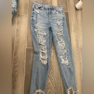 American Eagle Mom Jeans high rise